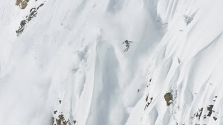 Skier Outruns Massive Avalanche [upl. by Nacim223]