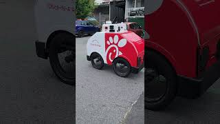 The adorable ChicfilA automated delivery carriage Delivers your order to you  miles away [upl. by Samson752]