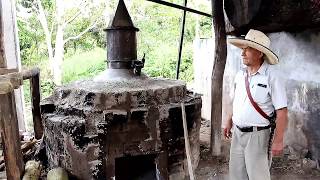 Preparación de Aguardiente  Trapiche quotEl Encantoquot  Rioja  Perú [upl. by Stoll]