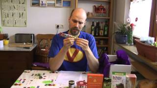 empfehlenswert Vegan Box April 2014  Kochs vegan  Unboxing Rezension [upl. by Izy45]