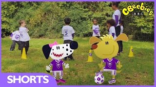 CBeebies Footy Pups  Passing The Ball [upl. by Hcardahs]