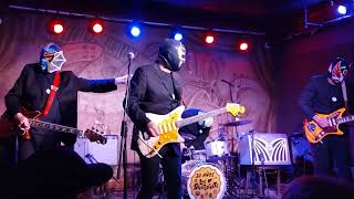 Los Straitjackets Live at Fitzgeralds Nightclub Chicago May 4 2024 [upl. by Aredna]