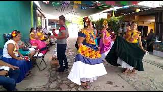 aniversario de la c Yanet istmeñas oaxaqueñas bailando en la enramada [upl. by Nahseez979]