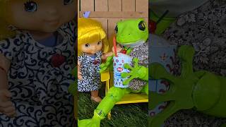 Frog will you share that ice cream with Rainbow Brite [upl. by Heathcote]