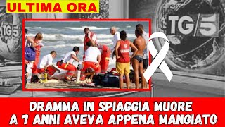 DRAMMA IN SPIAGGIA MUORE BAMBINOSOCCORSI TARDIVISHOCK TRA I BAGNANTI [upl. by Jobi]