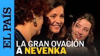 CINE  La gran ovación a Nevenka Fernández en el estreno de Soy Nevenka en San Sebastián  EL PAÍS [upl. by Arther]