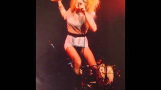 Cyndi Lauper  Live In Paris 1987 Remasterizado Preview [upl. by Iralam]