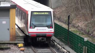 Hamburger Hochbahn DT4 Züge am Langenhorn Markt [upl. by Llerehs]