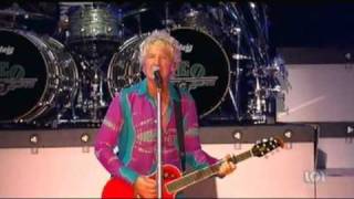 REO Speedwagon  Keep On Loving You Live  2010 [upl. by Hinch]