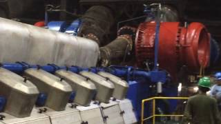 Wartsila 18V46 engine start up [upl. by Nivart]