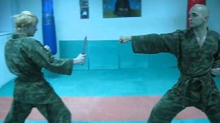 DrobyshevskyKarateSystemHEIAN NIDANBunkai3Yoko Kamae Knife Fighting [upl. by Telrahc]