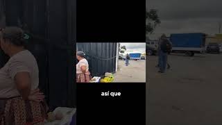 ¡Todo lo que pasa en el mercado de Santa Ana [upl. by Sailesh]