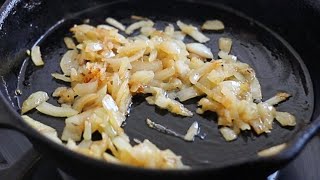 Easy Caramelized Onions For Burgers amp Hot dogs [upl. by Mcnair]