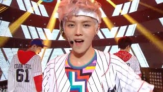 【TVPP】EXO  Growl White Uniform Ver 엑소  으르렁  Show Music Core Live [upl. by Hayotal]