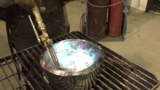 Oxyacetylene Torch Burning Underwater [upl. by Clapper]