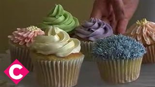 How to ice cupcakes [upl. by Weiss]