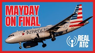 MAYDAY on Final Approach to Phoenix Sky Harbor Airport  American 1424 [upl. by Kiehl737]