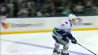 Mason Raymond Spin Orama Shootout Goal 1112011 [upl. by Myrt14]