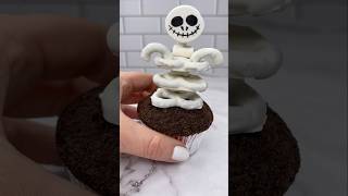 Jack Skellington Cupcakes 💀🖤 cake halloween cupcakes cakedbyrach jackskellington shortsfeed [upl. by Larissa]