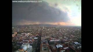 Tornado en Mexico 2012 Entre dos y tres tornados en el distrito federal México 1 de Junio 2012 HD [upl. by Koy]