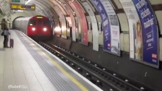 Bakerloo Line 1972TS 3262 at Regents Park [upl. by Grati]