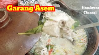 Resep Garang Asem Ayam Kuah Santan  Memasak Di Desa [upl. by Keelia761]