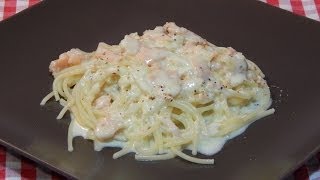 Receta fácil de espaguetis con salmón [upl. by Retnyw]