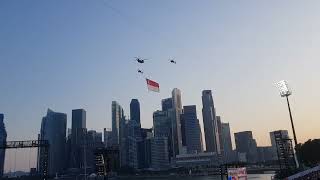 NDP 2022 State Flag Flypast and Salute to the Nation with 5 x F16CD Fighting Falcon 🇸🇬 [upl. by Shanna]