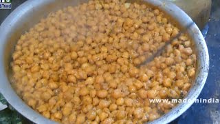 Pesara Punugula Pulusu  Green Gram Fritters Stew  SUBBAYYA HOTEL  FAMOUS HOTEL street food [upl. by Yruama]