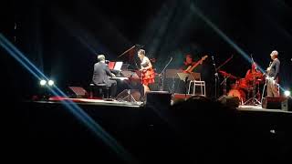 Simona Molinari amp Raphael Gualazzi  Follia damore Live  Teatro Augusteo  Napoli 22052019 [upl. by Terrance]