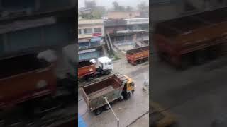 Both lane of MG Road in Jaigaon occupied by heavy Vehicles going to Bhutan [upl. by Adnohsirk]