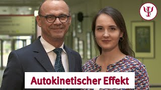 Autokinetischer Effekt  Psychologie mit Prof Erb [upl. by Holihs]