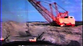 BucyrusErie 4250W quotBig Muskiequot walking dragline [upl. by Amor151]