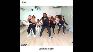 Choreography on WERRASONPROTÉGER BASE BY KEVO influencer ndombolo [upl. by Dilaw]