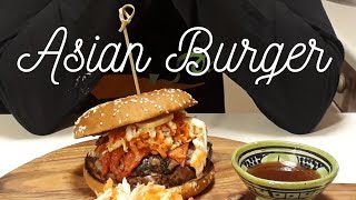 Recette de mon BURGER ASIATIQUE à la SAUCE AIGRE DOUCE [upl. by Amiaj]