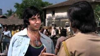 Amar Akbar Anthony  Drama Scene  Vinod Khanna  Amitabh Bachchan  Anthony Dares Amar [upl. by Ledua]