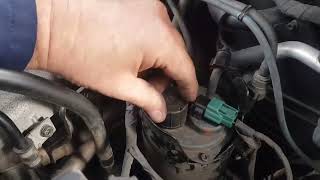 Ssangyong Musso  How To Bleed A Diesel Fuel System When It Is Totally Dry [upl. by Jelena]