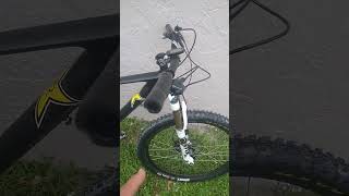 Maxxis 23 Aggressor amp Shorty No rear brake MTB [upl. by Ennairoc]