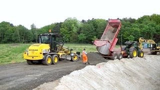 Grader New Holland F1067A [upl. by Welles484]