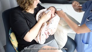 Position du bébé lors de l’alimentation au biberon [upl. by Ayikaz]