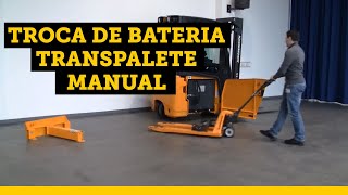 Troca de bateria empilhadeira Jungheinrich EFG com transpalete manual  Jungheinrich Brasil [upl. by Enom]