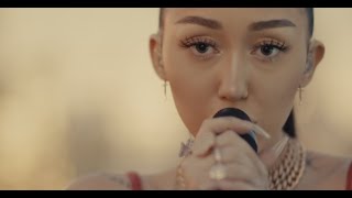 Noah Cyrus  The End Of Everything Live From Freehand LA [upl. by Graniela172]