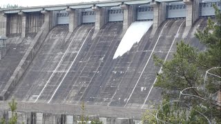 Красноярская ГЭС сброс воды открытие затвора 2021год 2июня [upl. by Beaudoin92]