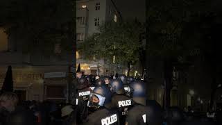 Eskalation auf den Anti Israel Demos israel demo kundgebung polizei viralvideo crazyvideo [upl. by Selhorst909]