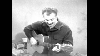 Georges Brassens  Les amoureux des bancs publics Officiel Live Version [upl. by Lenka]