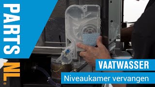 Niveaukamer vervangen van vaatwasser PartsNL uitleg [upl. by Bobinette]