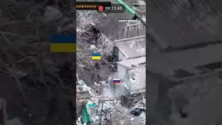 Close Combat Ukrainian Fighter Against Two Russian Soldiers Two POWs were Captured Master Class [upl. by Reginauld]