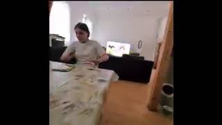 Am meisten erschreckte sich die die eingeweiht war funny family prank scary familytime [upl. by Etnaid]