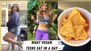 Freelee reviews What VEGAN TEENS eat in a day on TikTok [upl. by Innig485]