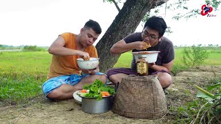 Burmese Chicken Curry with Potato 🥔🥘  🇲🇲 Local Cuisine [upl. by Lyontine503]